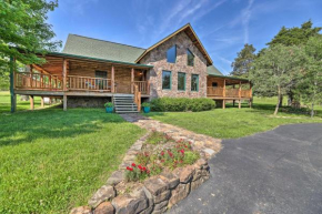 Eureka Springs Area Cabin with Deck and 7 Acres!